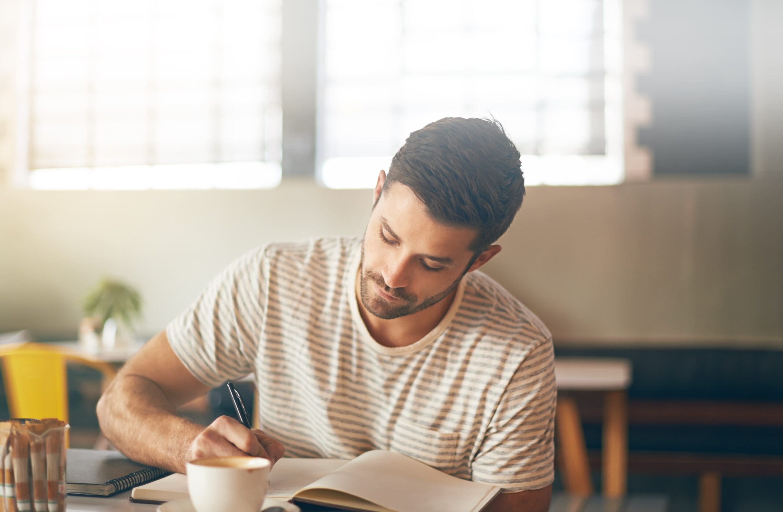 journaling for mindfulness in acceptance in alcohol addiction recovery