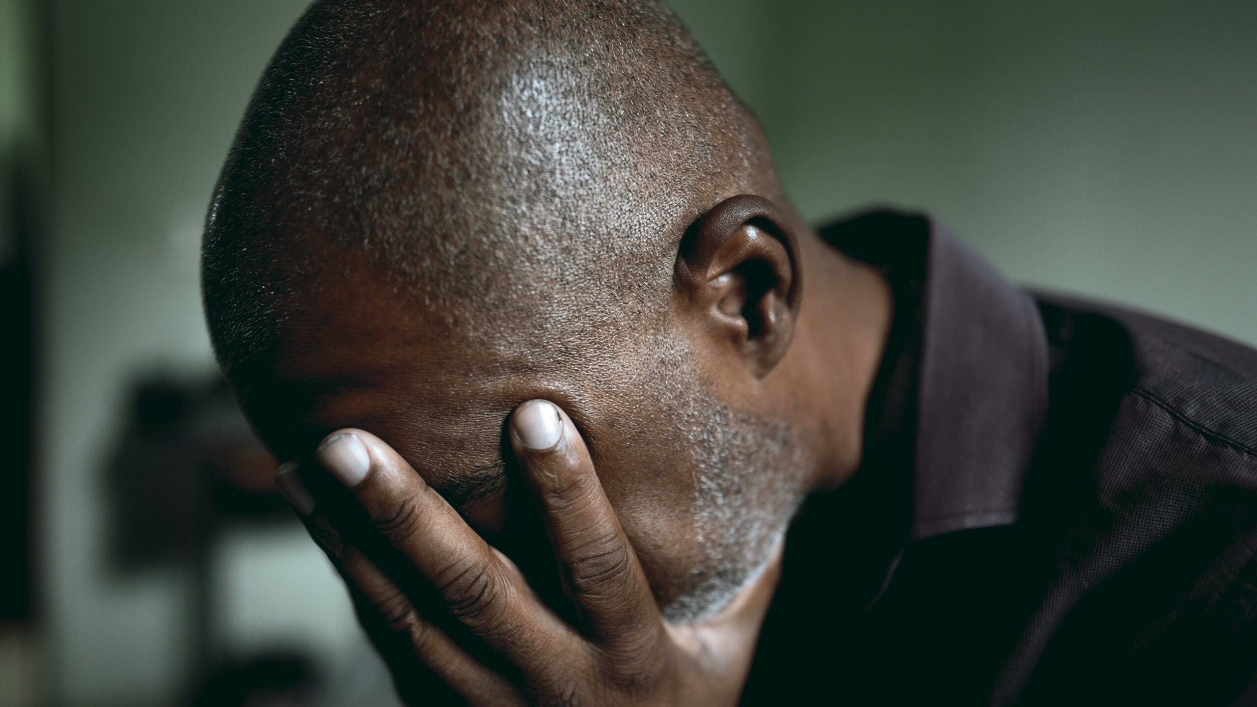 person experiencing isolation showing how shame feeds addiction